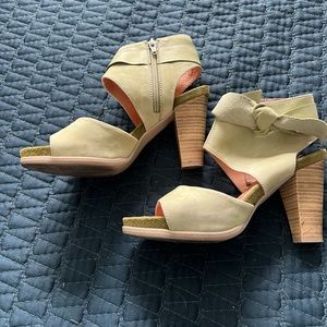 Anthropologie Hispanitas Soaring Pistachio Platform Heels